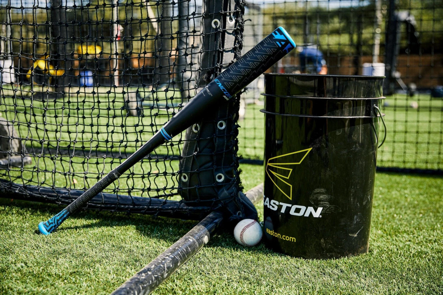 2023 Easton Encore Hybrid (-3) BBCOR Baseball Bat: BB23EN 7 2023 Easton Encore Hybrid (-3) BBCOR Baseball Bat: BB23EN - Image 5