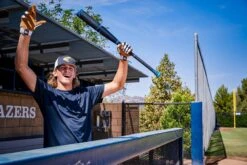 2023 Easton Encore Hybrid (-3) BBCOR Baseball Bat: BB23EN 12 2023 Easton Encore Hybrid (-3) BBCOR Baseball Bat: BB23EN -Baseball Shop 08032022 Easton SuperShoot 58 1