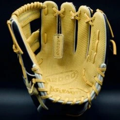 2023 Wilson A2000 South Region SM 11.5" Spin Control Infield Baseball Glove: WBW101301115 -Baseball Shop WBW101301115 7